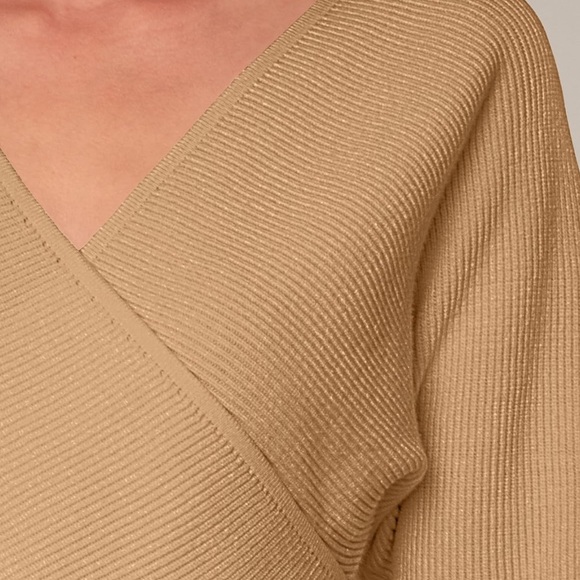 NWT Pullover Top - Picture 4 of 5